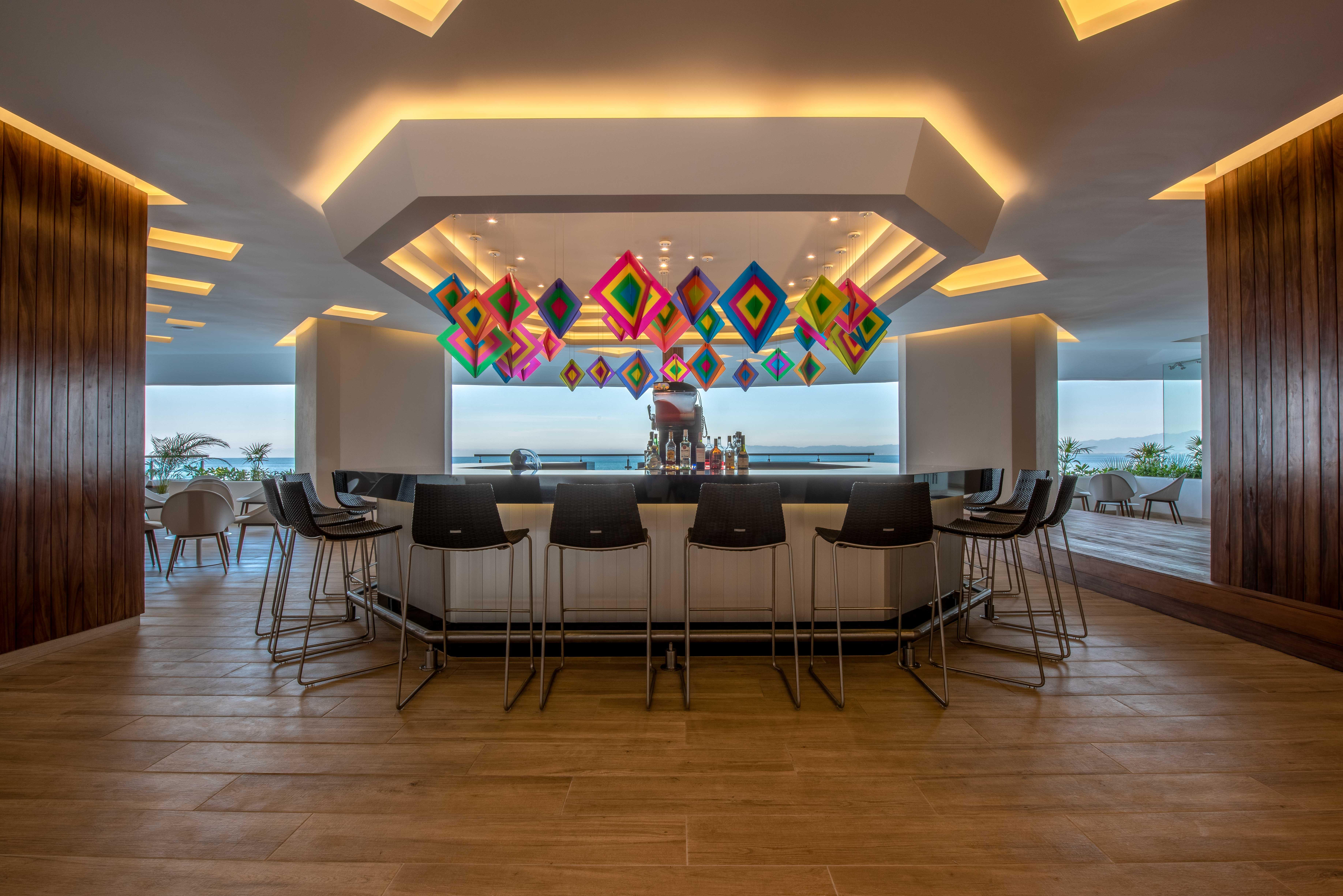 巴亚尔塔港皇家大花园酒店 巴亞爾塔港 外观 照片 The bar at the Sky Bar